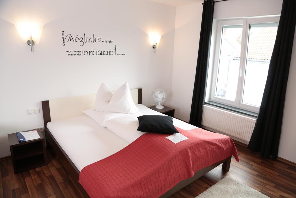 Hotel Am Marktplatz Gangkofen Pokoj fotografie